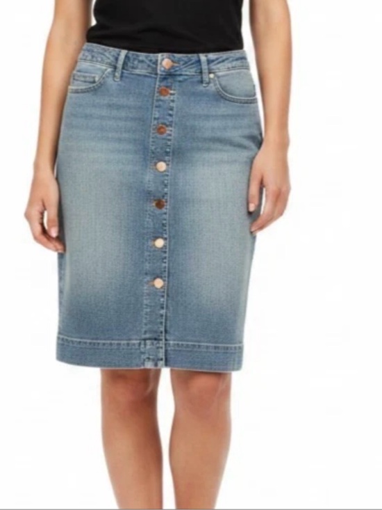 Banana Republic Dresses & Skirts - Banana Republic Straight Light Blue Denim Button-Front Pencil women’s Skirt.